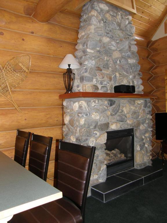 Yoho Chalets Golden Quarto foto
