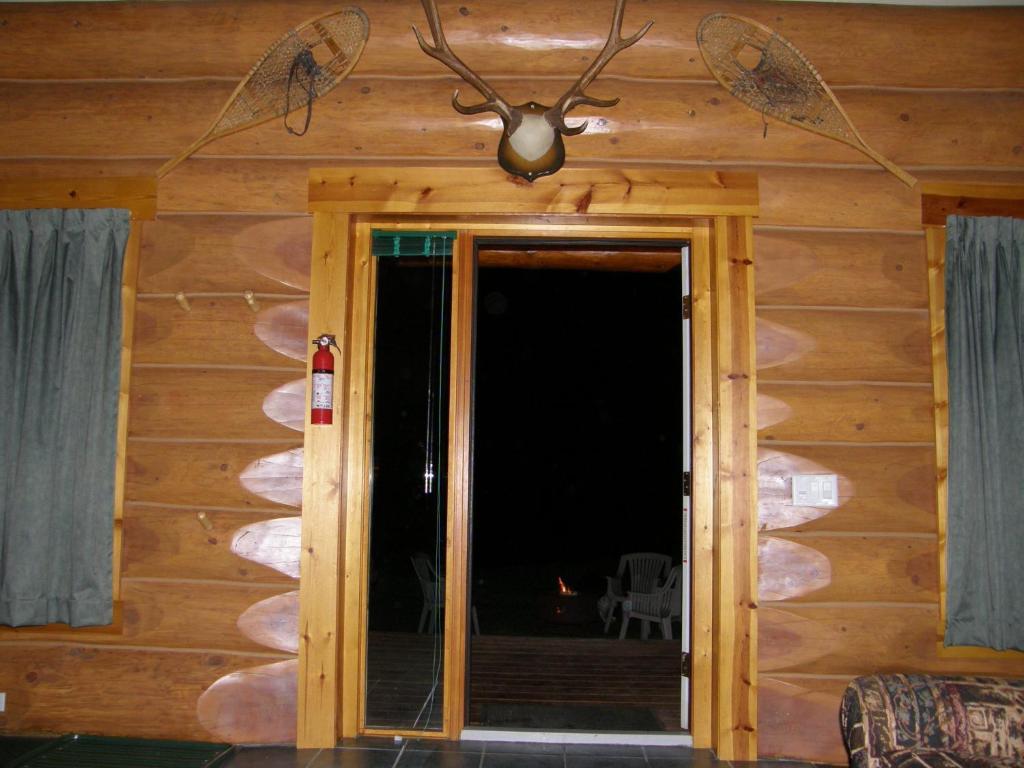 Yoho Chalets Golden Quarto foto