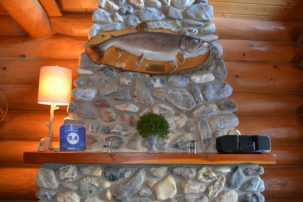 Yoho Chalets Golden Exterior foto